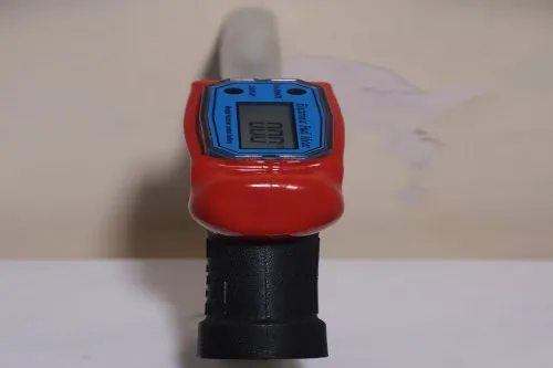Digital Fuel Nozzle With Meter